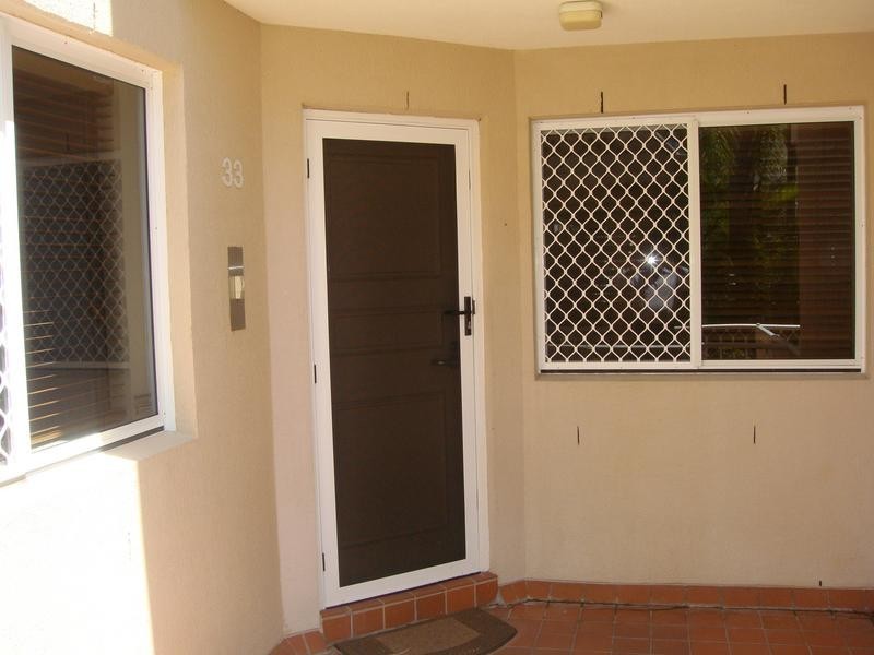 3 Marina Cresent, Runaway Bay QLD 4216