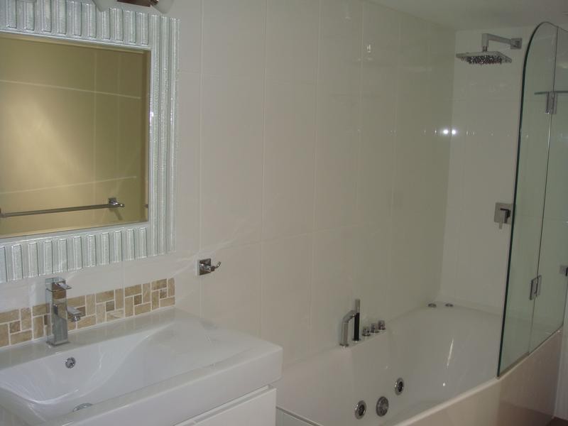 3 Marina Cresent, Runaway Bay QLD 4216