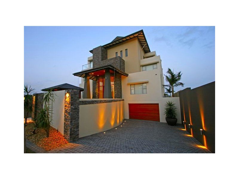 Sovereign Islands QLD 4216