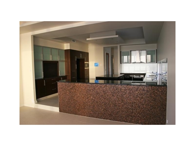 Sovereign Islands QLD 4216