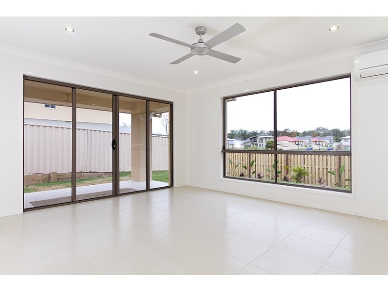 6 Ritz Dr, Coomera QLD 4209