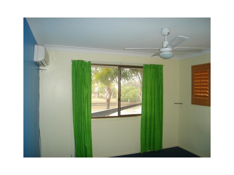 34 Sundance Way, Runaway Bay QLD 4216