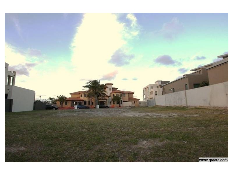 39 Knightsbridge Pde E, Sovereign Islands QLD 4216