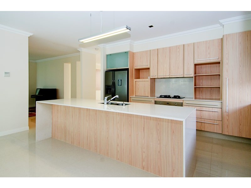 34 East Quay DR, Biggera Waters QLD 4216