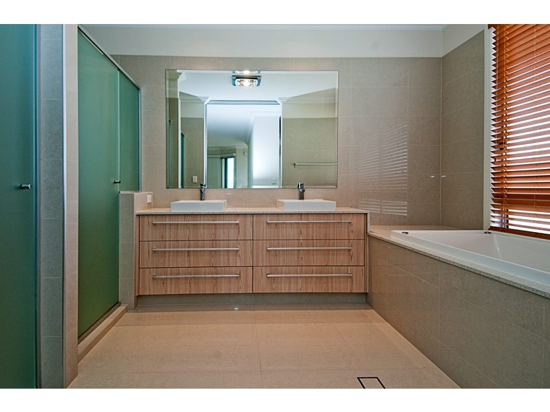 34 East Quay DR, Biggera Waters QLD 4216