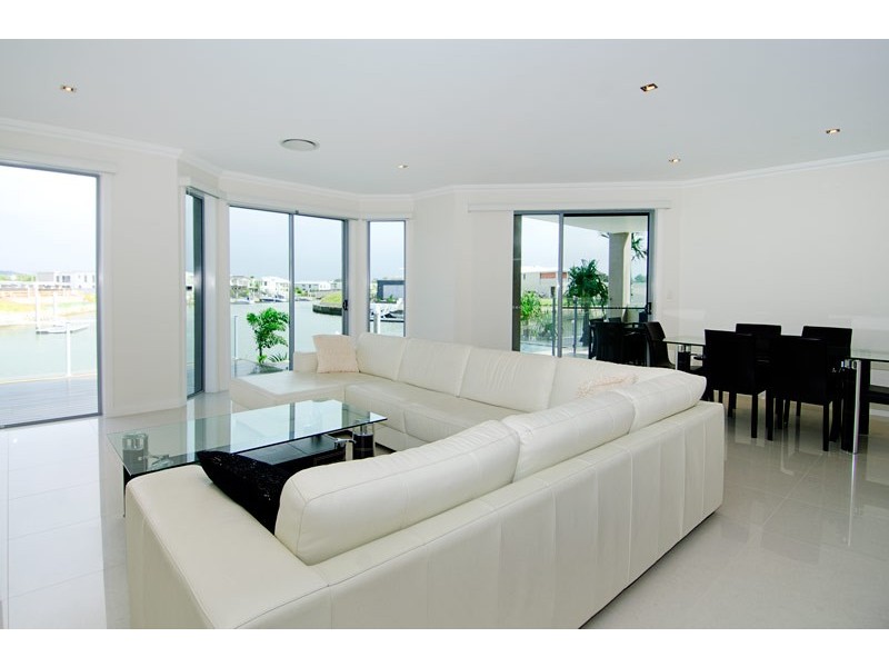 34 East Quay DR, Biggera Waters QLD 4216