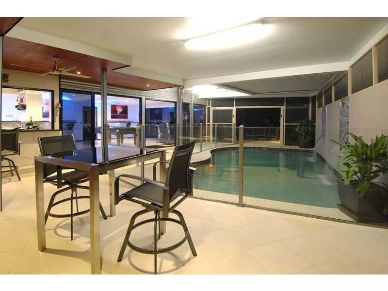 24 Daru Ave, Runaway Bay QLD 4216