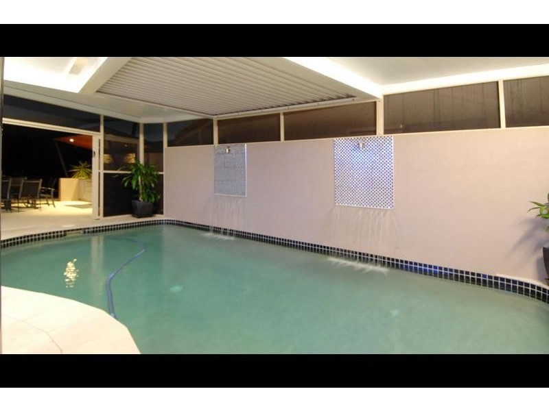 24 Daru Ave, Runaway Bay QLD 4216