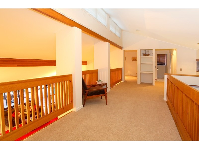 20 Midnight Ct, Runaway Bay QLD 4216