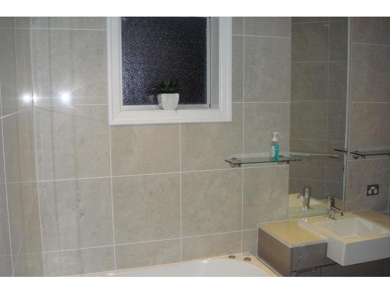 9/32 Oatland Ave, Runaway Bay QLD 4216