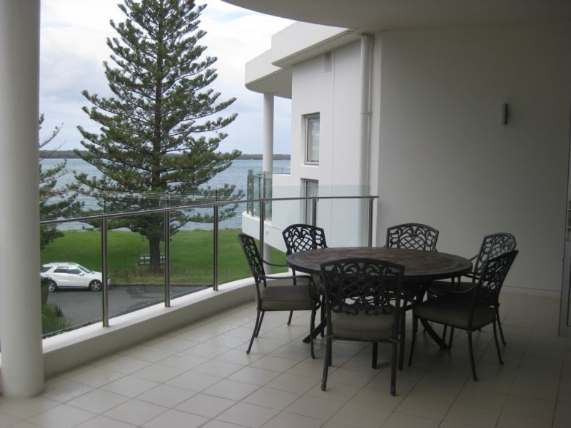 9/32 Oatland Espl, Runaway Bay QLD 4216