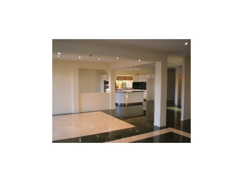 Sovereign Islands QLD 4216