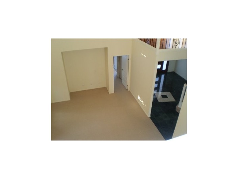 Sovereign Islands QLD 4216