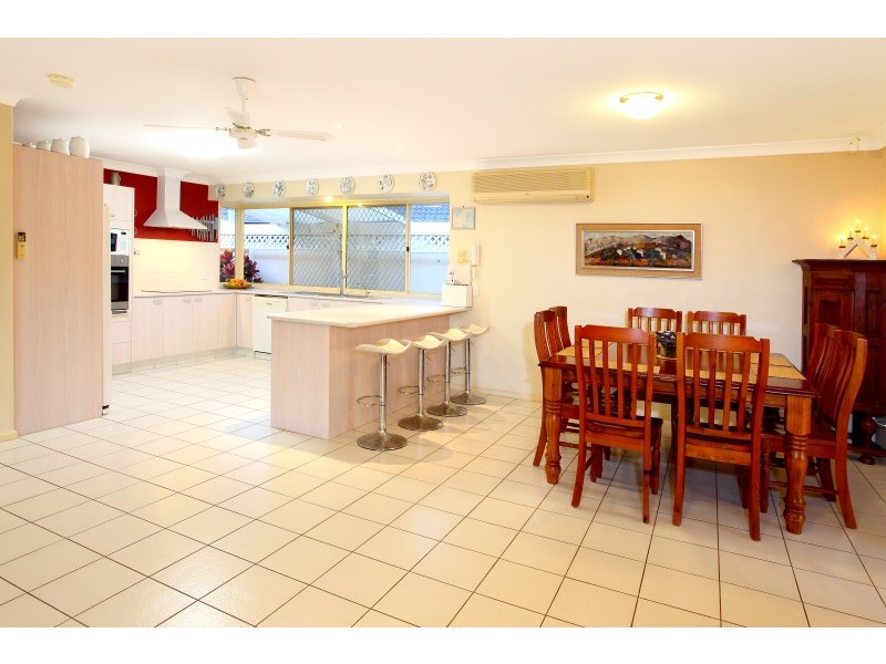 34 NIRVANA CT, Runaway Bay QLD 4216