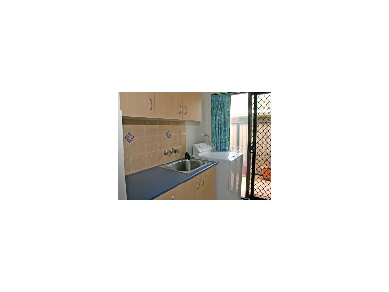 5 Abalone Av, Paradise Point QLD 4216