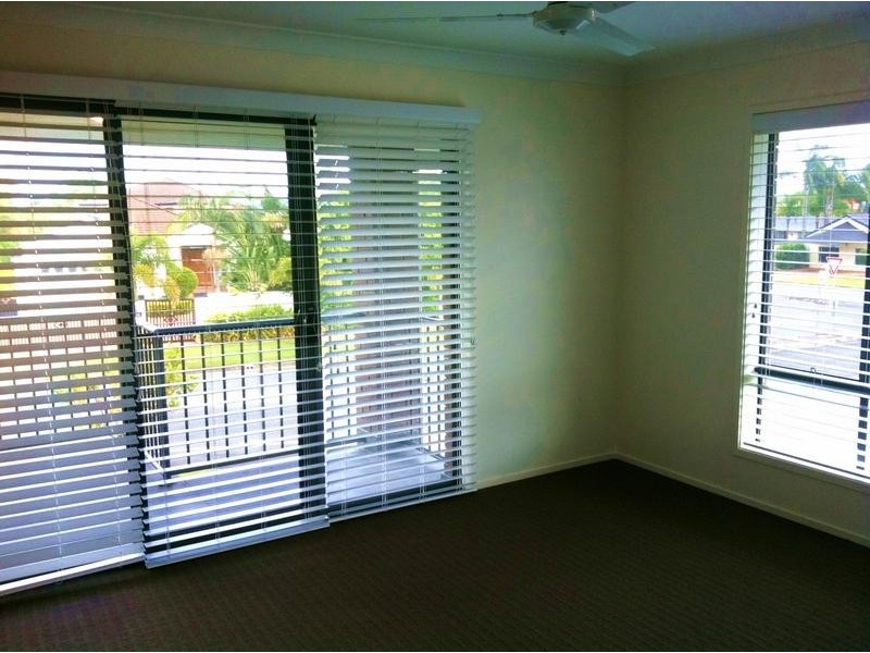 9 Kilbreck St, Benowa QLD 4217