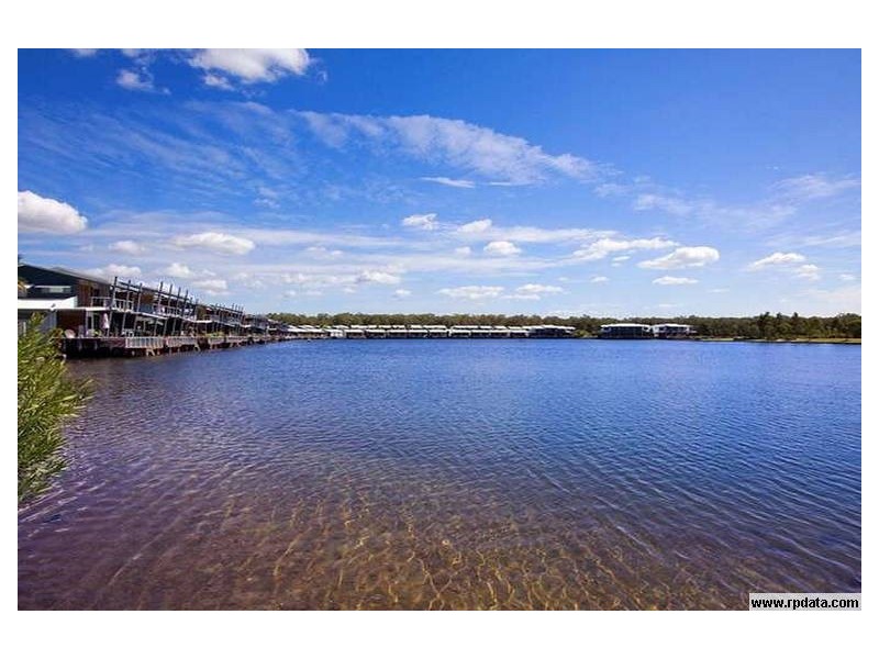 175 Lae Dr, Runaway Bay QLD 4216