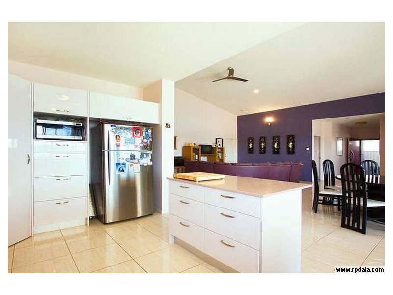 175 Lae Dr, Runaway Bay QLD 4216