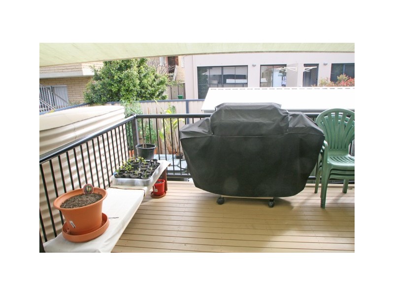 5 Abalone Ave, Paradise Point QLD 4216