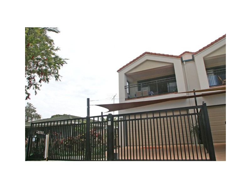 5 Abalone Ave, Paradise Point QLD 4216