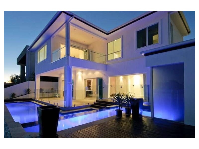 25 KNIGHTSBRIDGE PDE EAST, Sovereign Islands QLD 4216