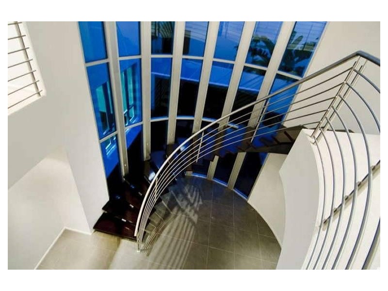 25 KNIGHTSBRIDGE PDE EAST, Sovereign Islands QLD 4216