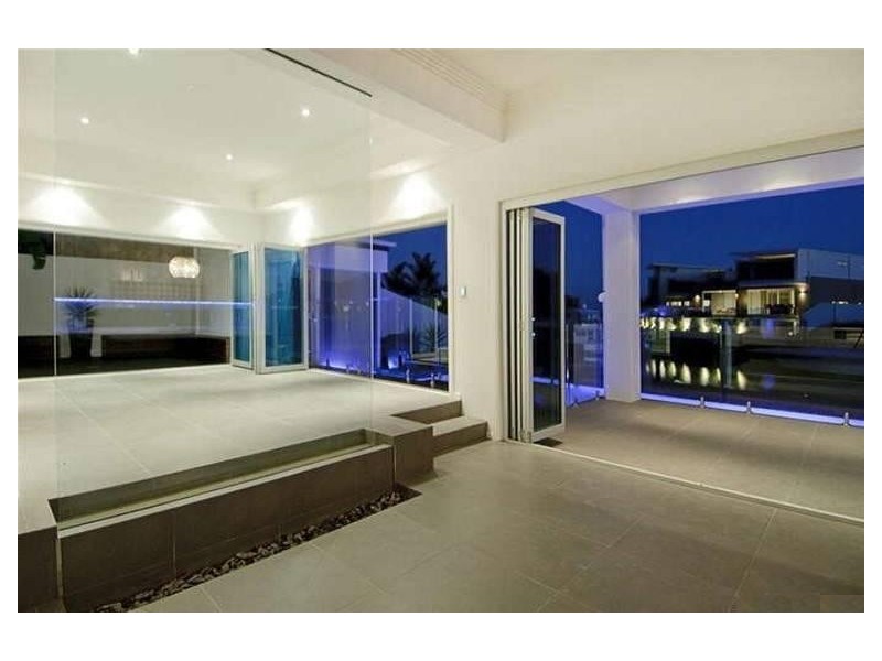 25 KNIGHTSBRIDGE PDE EAST, Sovereign Islands QLD 4216