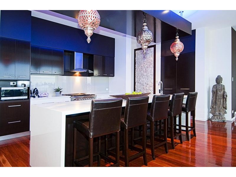 Sovereign Islands QLD 4216