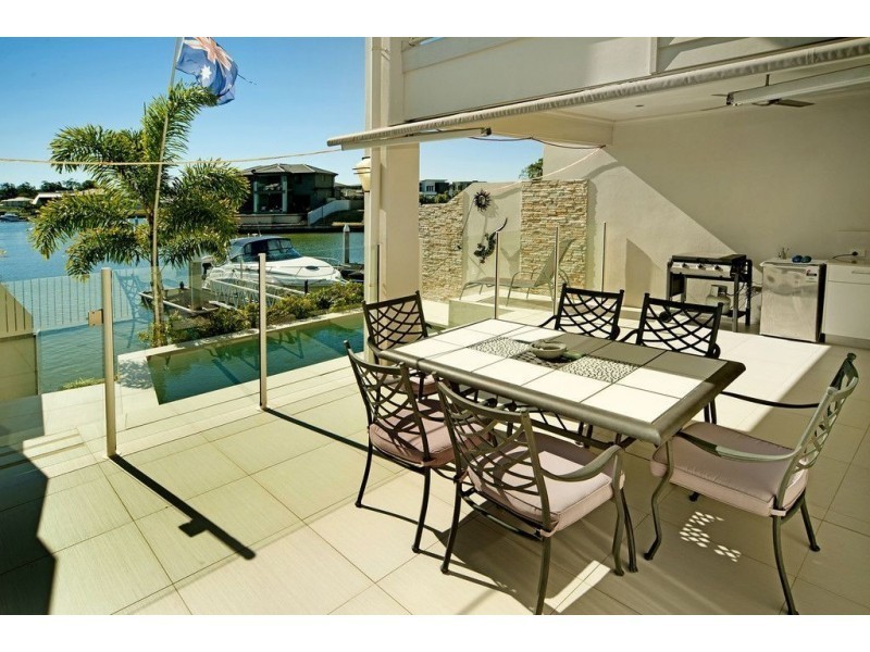 1/25 Compass Drive, Biggera Waters QLD 4216