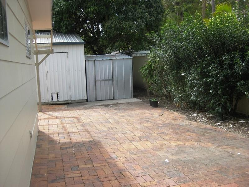 4 Chiba St, Coombabah QLD 4216