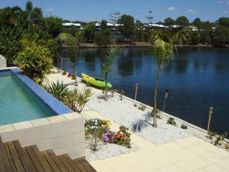 17 Manacor Pl, Runaway Bay QLD 4216