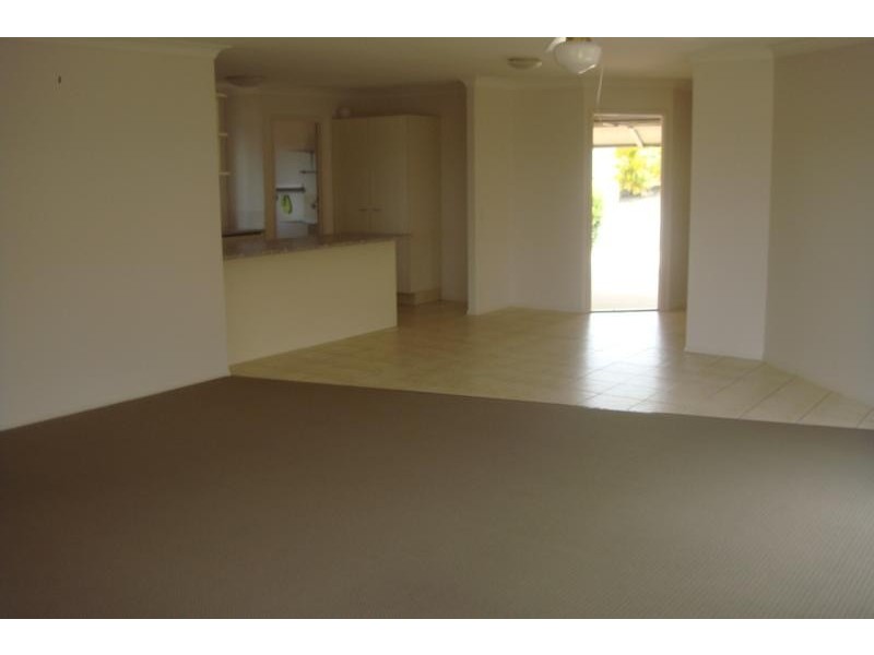 81 Marble Arch Place, Arundel QLD 4214