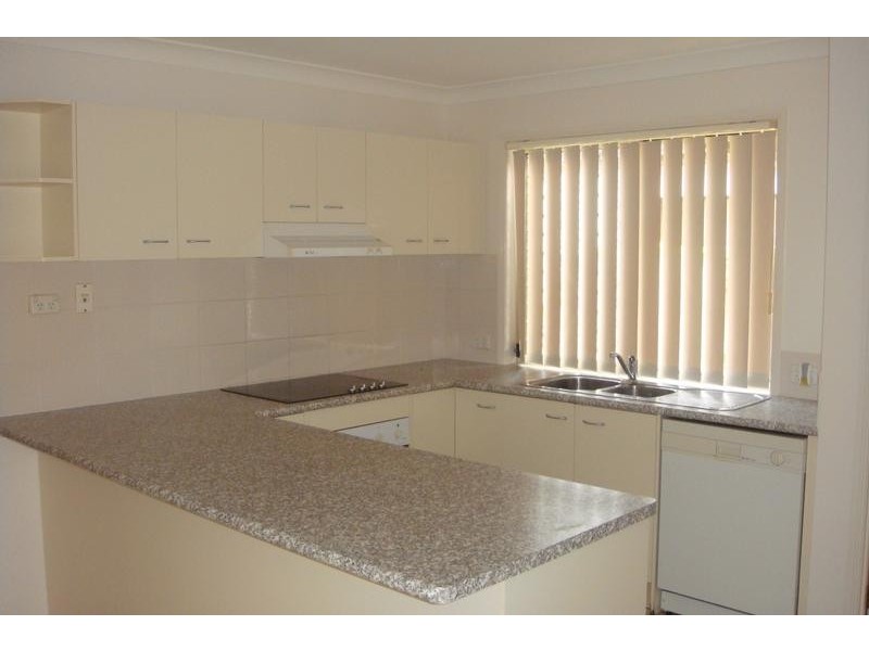 81 Marble Arch Place, Arundel QLD 4214