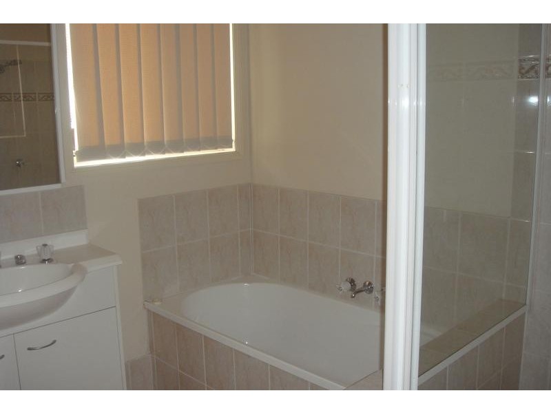 81 Marble Arch Place, Arundel QLD 4214