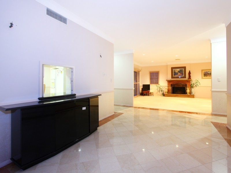 23 Sundance Way, Runaway Bay QLD 4216