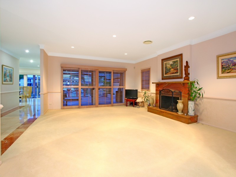 23 Sundance Way, Runaway Bay QLD 4216