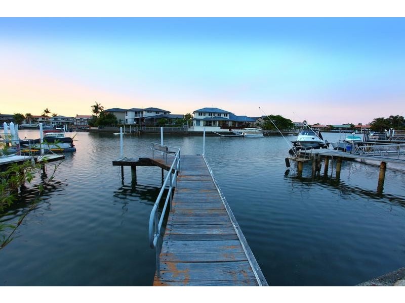 23 Sundance Way, Runaway Bay QLD 4216