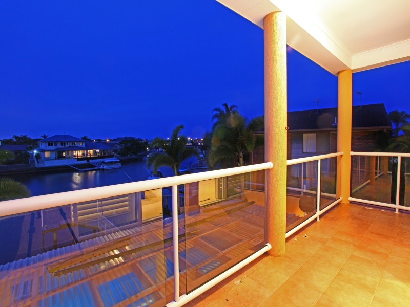 23 Sundance Way, Runaway Bay QLD 4216
