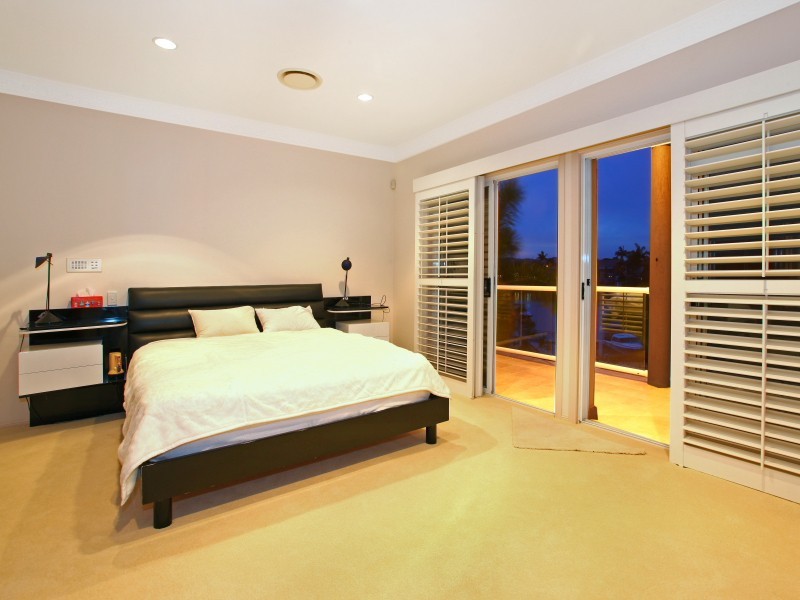 23 Sundance Way, Runaway Bay QLD 4216