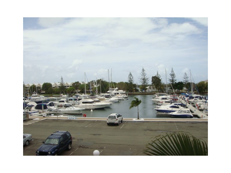 11/249 Bayview street, Runaway Bay QLD 4216