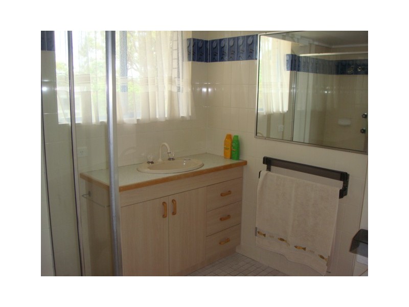 11/249 Bayview street, Runaway Bay QLD 4216