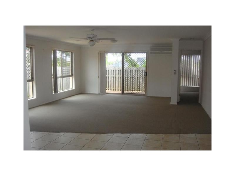 81 Marble Arch, Arundel QLD 4214