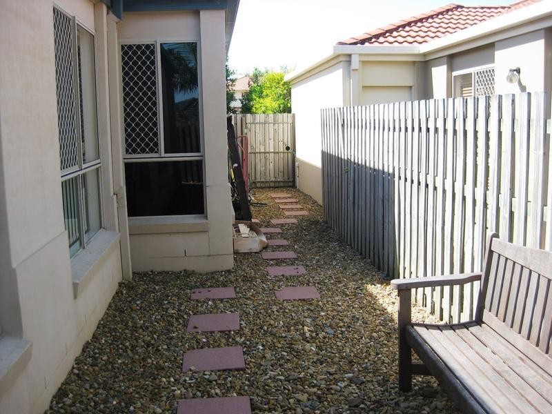 81 Marble Arch, Arundel QLD 4214