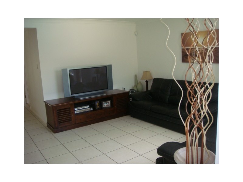 1 Torrevella Vista, Runaway Bay QLD 4216