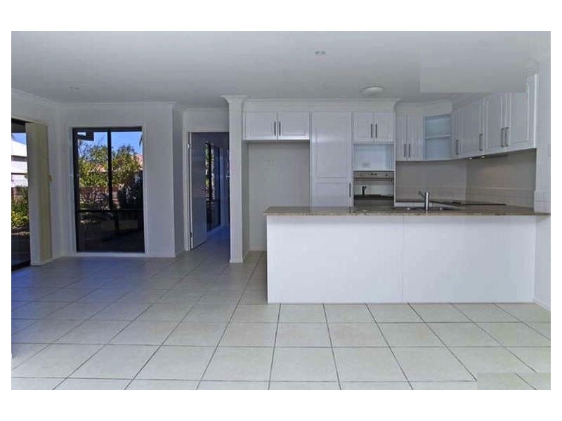 1 Torrevella Vista, Runaway Bay QLD 4216