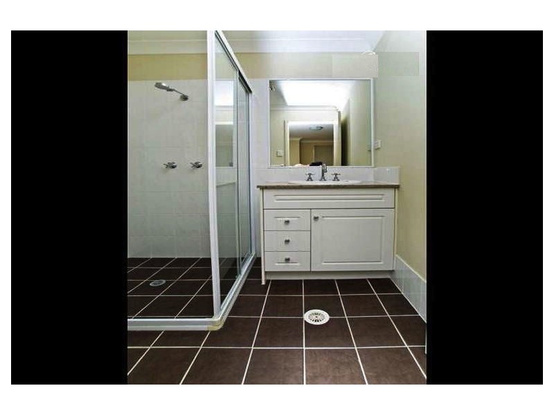 1 Torrevella Vista, Runaway Bay QLD 4216