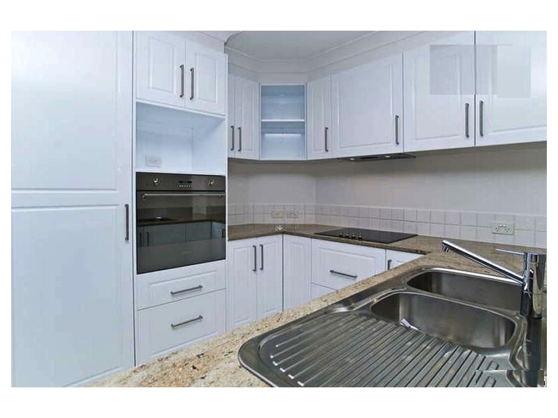 1 Torrevella Vista, Runaway Bay QLD 4216