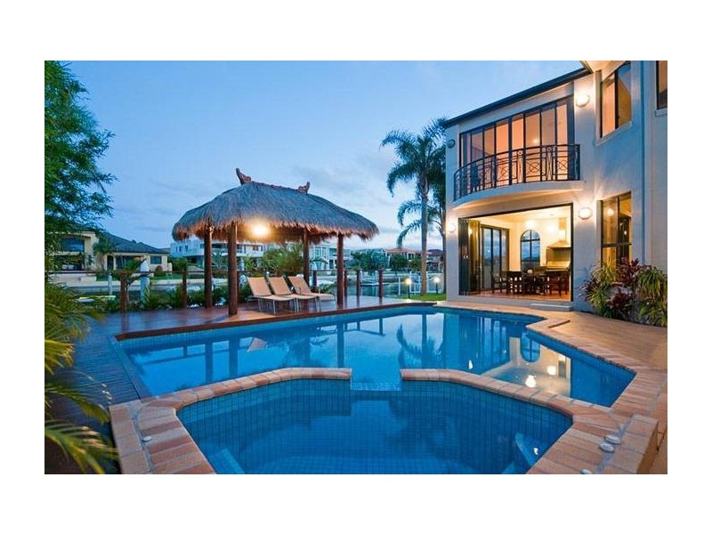 21 The Sovereign Mile, Sovereign Islands QLD 4216