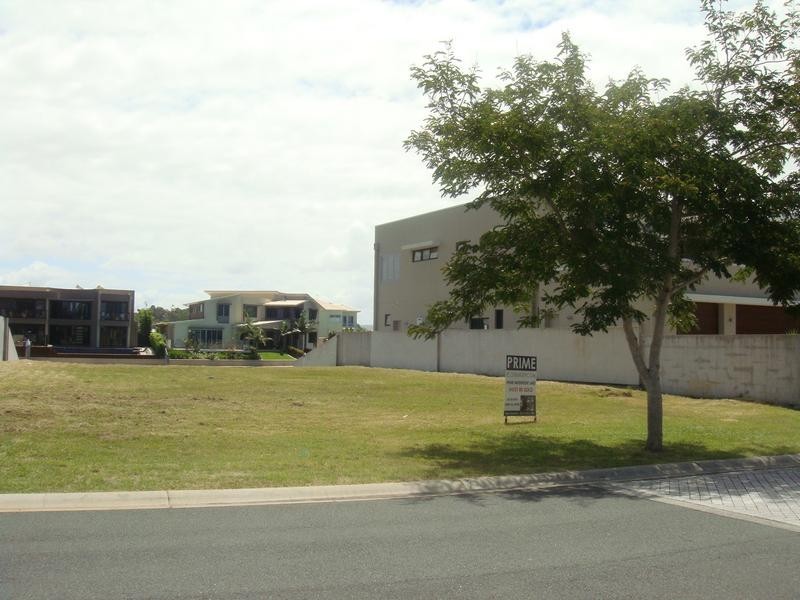 50 EAST QUAY DRIVE, Biggera Waters QLD 4216