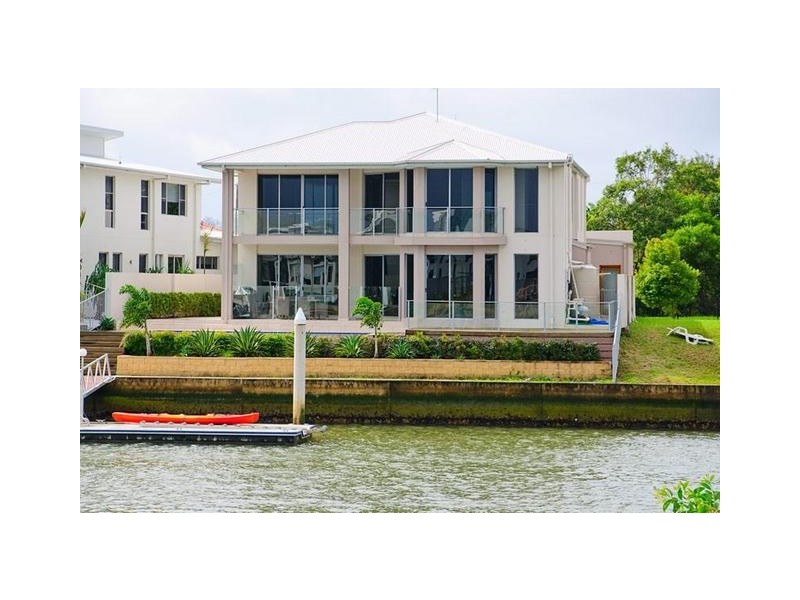 34 East Quay Dr, Biggera Waters QLD 4216
